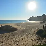 Estrela Do Mar A 50 Metros Da *